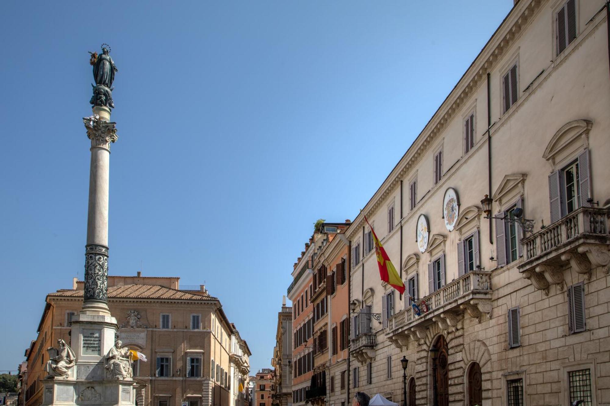 Spanish Step Rooftop Boutique * Rome