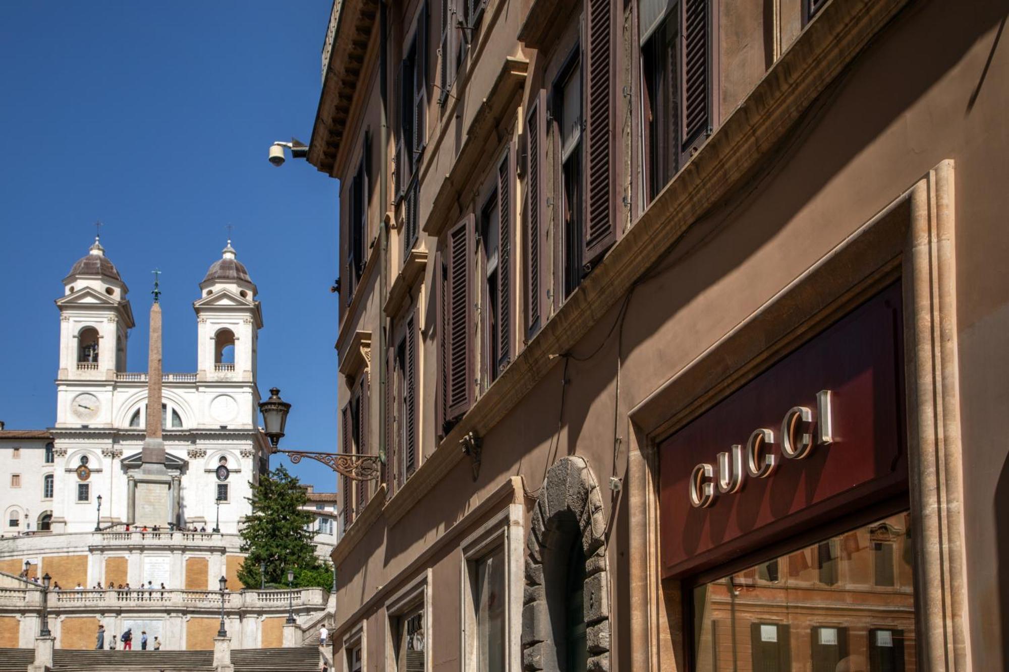 Spanish Step Rooftop Boutique *